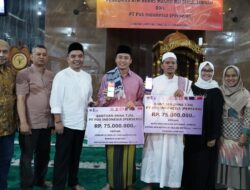 PT Pos Indonesia Beri Bantuan ATM Beras di Masjid Miftahul Jannah