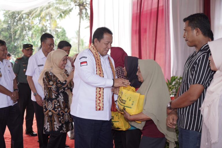 Gubernur Lampung Lepas Bantuan Pangan Beras Pemerintah Di Kabupaten Pringsewu