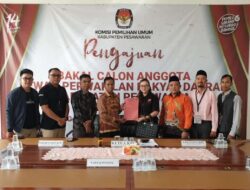 Ketua PKN Daftarkan Bacaleg ke KPU Pesawaran