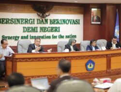 Rektor Pimpin Rapat Review Kegiatan dan Anggaran 2023