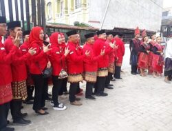 Mingrum Gumay Hadiri Prosesi Bacaleg di Kantor KPU Provinsi Lampung