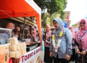 Rektor Unila Lusmeilia Afriani Buka Youth Project VII SMA YP Unila 2024