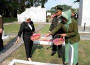 Ketua Sementara DPRD Lampung Selatan Hadiri Upacara Tabur Bunga HUT Ke-79 TNI