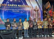 Pj. Gubernur Lampung, Samsudin, Terima Penghargaan Upakarya Wanua Nugraha 2024 dari Kemendagri