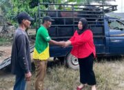 Ferliska Berikan Hewan Qurban untuk Desa Raman Fajar